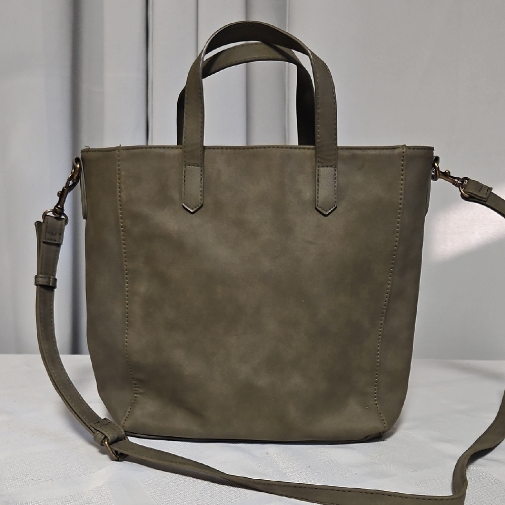 Universal Thread Crossbody Tote